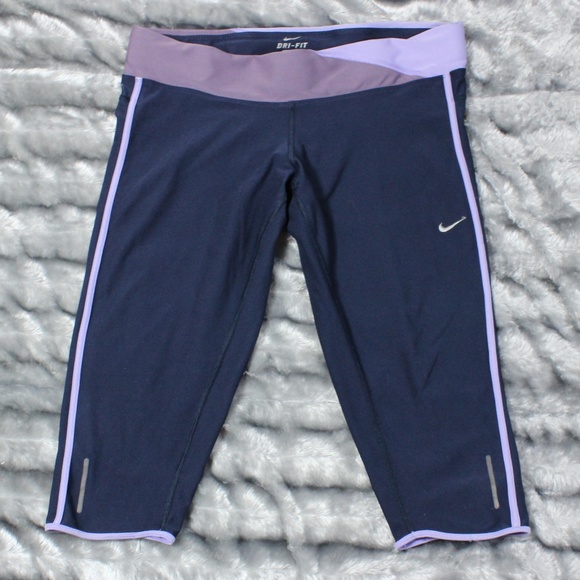 Nike Pants - Nike Womens Dri Fit Twisted Capri Tights